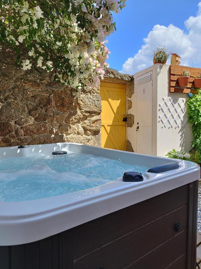 Encanto Casa Com Spa Jacuzzi Open Space Tinalhas Extérieur photo